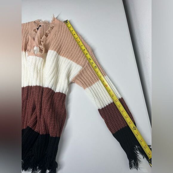 Trendy Treads  Multicolored Striped Distressed Sweater , V Neck Size 2X - Picture 7 of 10